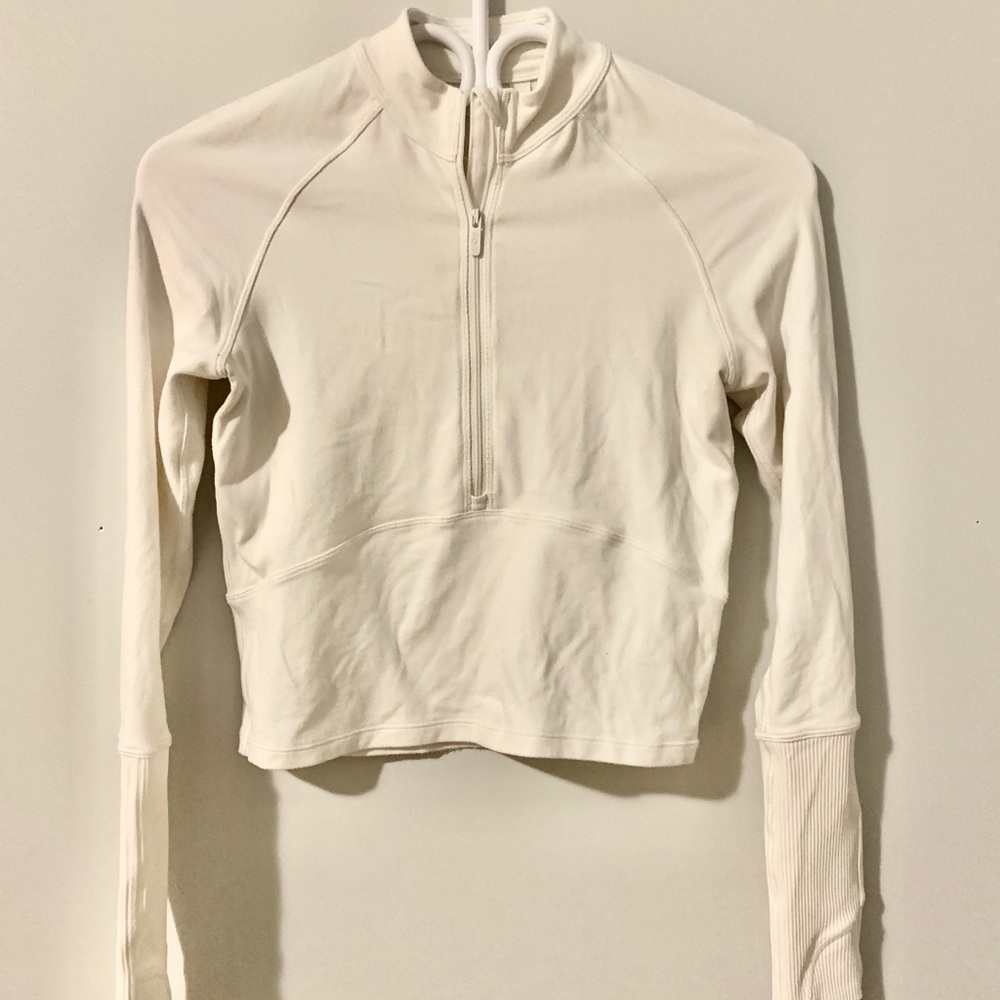 lululemon half zip long sleep top (Nulu material)